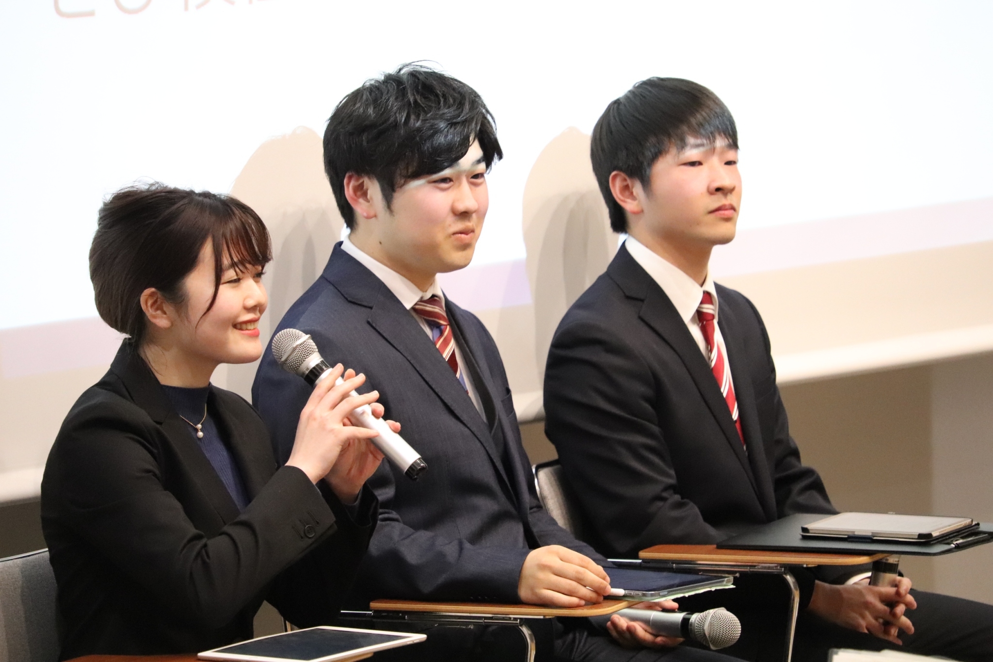 2D5BA9D7-7A90-4AAD-9239-A2426C0AF66D